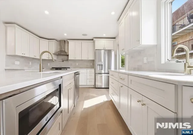 Photo 2 of Single family home for sale at 119 Cedar St, Cliffside Park, NJ 07010 | MLS# 26039236 | Listing updated on 2026-10-14