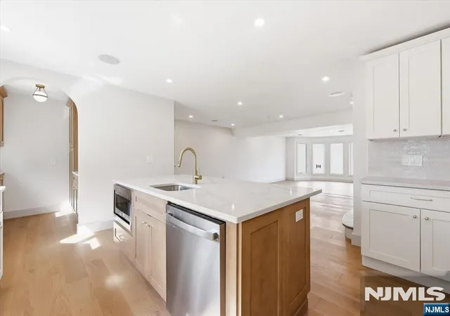 Photo 4 of Single family home for sale at 119 Cedar St, Cliffside Park, NJ 07010 | MLS# 26039236 | Listing updated on 2026-10-14