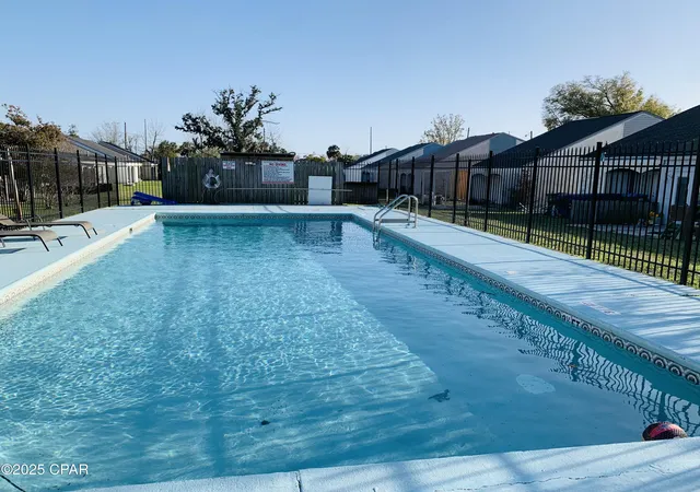 Photo 2 of Townhouse for sale at 517 S Hwy 22 A, Panama City, FL 32404 | MLS# 771562 | Listing updated on 2026-09-07