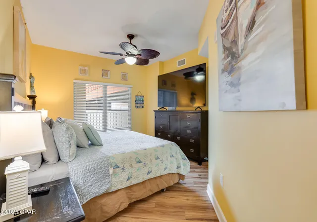 Listing Photo 4 - Condo for sale in building located at 9900 Thomas Dr, Panama City Beach, FL 32408 - Unit #1110