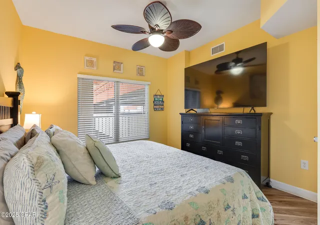 Listing Photo 5 - Condo for sale in building located at 9900 Thomas Dr, Panama City Beach, FL 32408 - Unit #1110