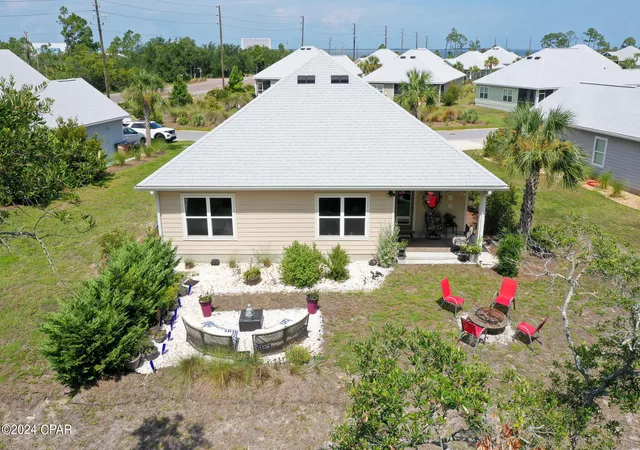 Photo 3 of Single family home for sale at 126 Tide Water Dr, Port Saint Joe, FL 32456 | MLS# 760112 | Listing updated on 2026-09-07