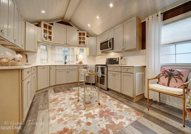 Photo 3 of Sale Pending at 1219 Thomas Dr #25, Panama City, FL 32408 | MLS# 774226 | Listing updated on 2026-09-09