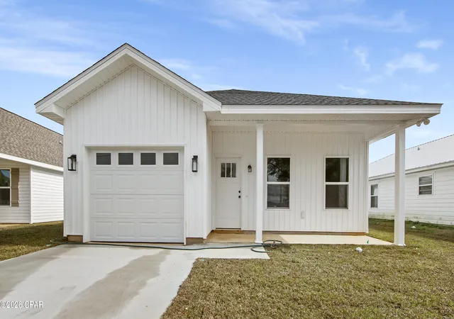 Photo 1 of Single family home for sale at 1138 Mulberry Ave, Panama City, FL 32401 | MLS# 776352 | Listing updated on 2026-08-27