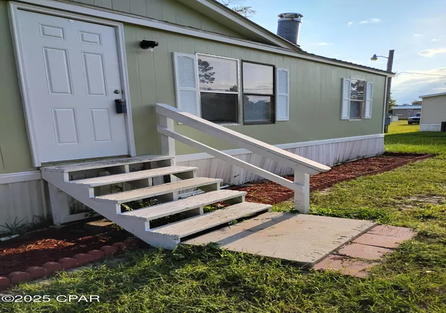 Photo 3 of Manufactured home for sale at 1614 2nd Street, Panama City, FL 32409 | MLS# 777386 | Listing updated on 2026-09-07