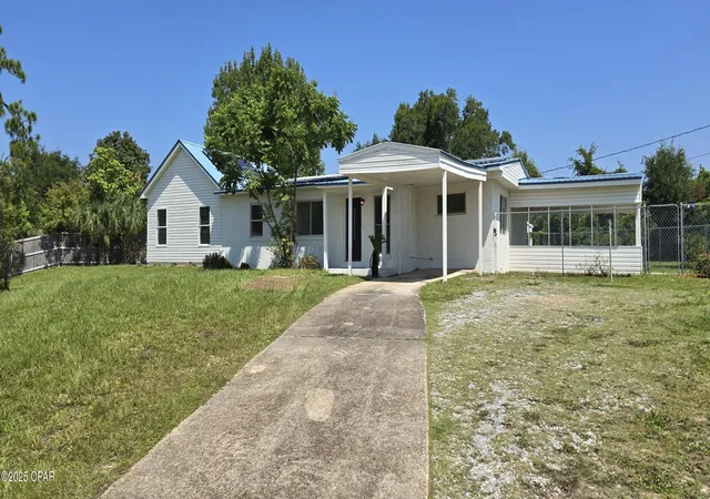 Photo 1 of Single family home for sale at 109 Concord Cir, Panama City, FL 32405 | MLS# 777955 | Listing updated on 2026-09-08
