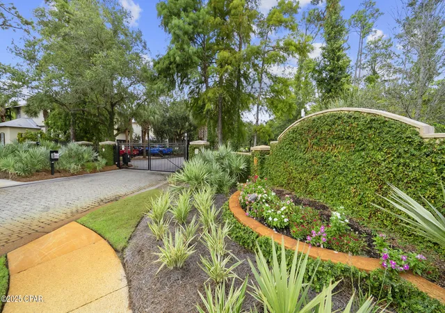 Photo 1 of Land for sale at 1 Kingston Cir, Panama City, FL 32408 | MLS# 778005 | Listing updated on 2026-08-17