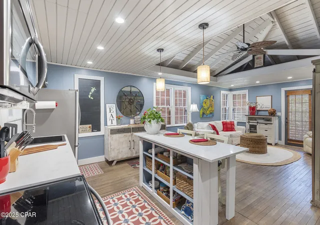 Photo 3 of Sale Pending at 1701 Deer Ave, Panama City, FL 32401 | MLS# 778269 | Listing updated on 2026-07-30