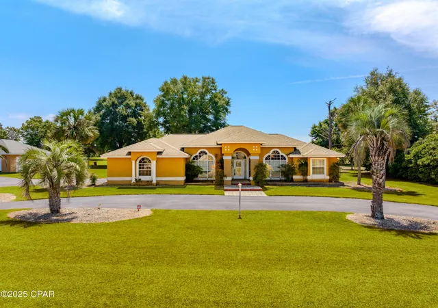 Photo 1 of Single family home for sale at 5239 Oak Dr, Marianna, FL 32446 | MLS# 779063 | Listing updated on 2026-09-02