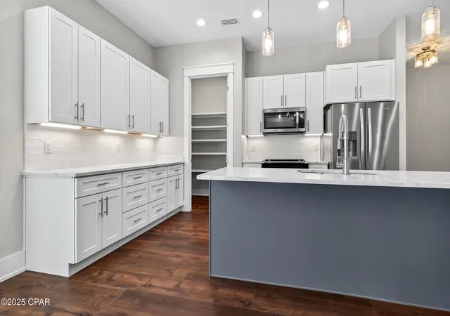 Photo 3 of Sale Pending at 3620 Woods Ln, Panama City, FL 32408 | MLS# 780802 | Listing updated on 2026-08-03