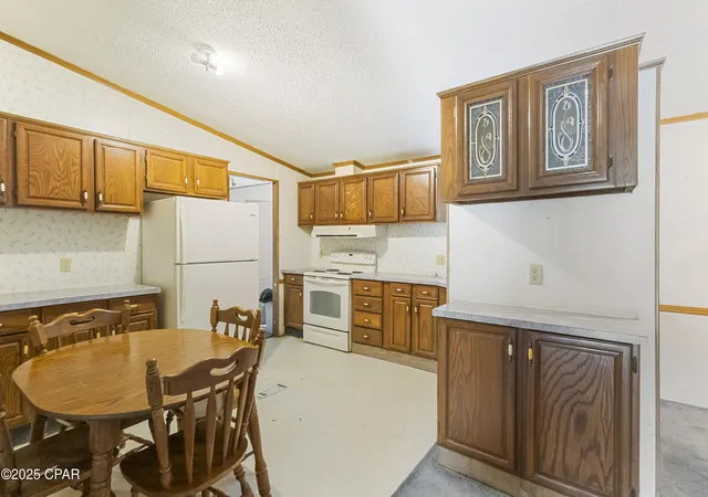 Photo 4 of Sale Pending at 20431 Teaka Ln, Fountain, FL 32438 | MLS# 781026 | Listing updated on 2026-08-26