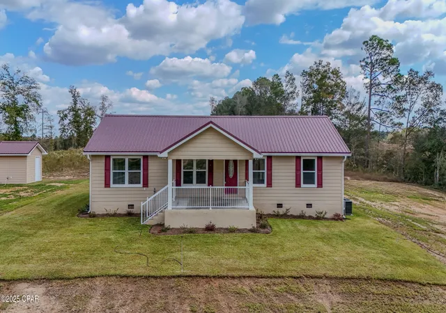 Photo 2 of Single family home for sale at 2776 Bonifay Gritney Rd, Bonifay, FL 32425 | MLS# 781082 | Listing updated on 2026-09-08