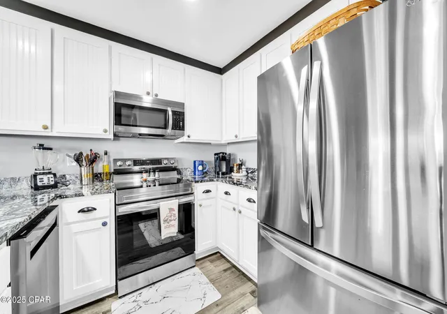Listing Photo 5 - Condo for sale in building located at 17680 Front Bch Rd, Panama City Beach, FL 32413 - Unit #B305