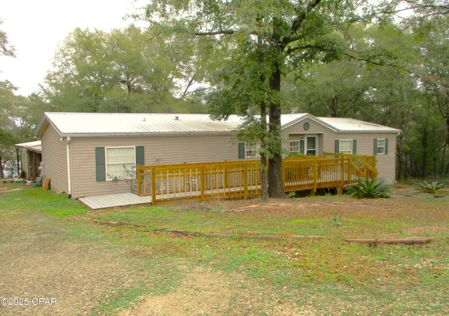 Photo 2 of Manufactured home for sale at 3515 Quail Ridge Dr, Chipley, FL 32428 | MLS# 781668 | Listing updated on 2026-08-04