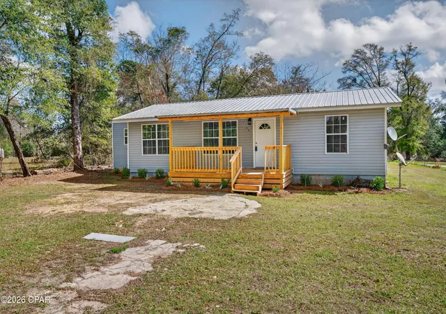 Photo 2 of Sale Pending at 2366 Franklin Loop, Marianna, FL 32446 | MLS# 782031 | Listing updated on 2026-09-15