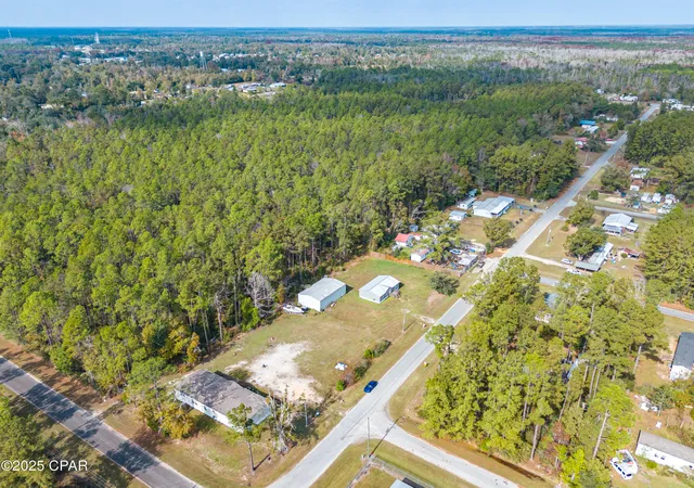 Photo 3 of Sale Pending at 615 Sesame St, Wewahitchka, FL 32465 | MLS# 782064 | Listing updated on 2026-09-06