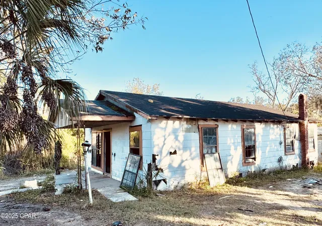 Photo 1 of Single family home for sale at 861 8th Avenue, Graceville, FL 32440 | MLS# 782264 | Listing updated on 2026-08-20