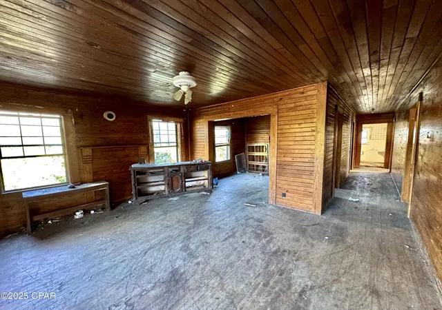 Photo 3 of Single family home for sale at 861 8th Avenue, Graceville, FL 32440 | MLS# 782264 | Listing updated on 2026-08-20