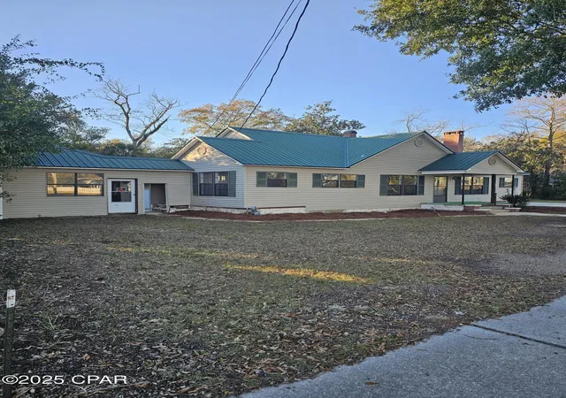 Photo 1 of Single family home for sale at 768 Main St, Chipley, FL 32428 | MLS# 782858 | Listing updated on 2026-08-21
