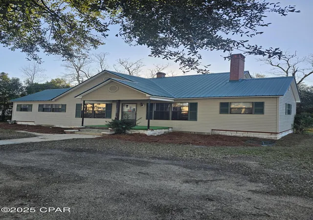 Photo 2 of Single family home for sale at 768 Main St, Chipley, FL 32428 | MLS# 782858 | Listing updated on 2026-08-21