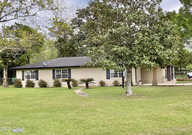 Photo 1 of Single family home for sale at 807 Maple St, Chipley, FL 32428 | MLS# 783706 | Listing updated on 2026-09-13