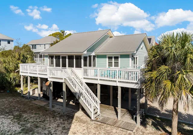 Photo 1 of Single family home for sale at 257 S Oak St, Port Saint Joe, FL 32456 | MLS# 784116 | Listing updated on 2026-09-05