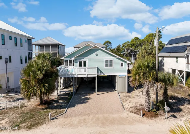 Photo 3 of Single family home for sale at 257 S Oak St, Port Saint Joe, FL 32456 | MLS# 784116 | Listing updated on 2026-09-05