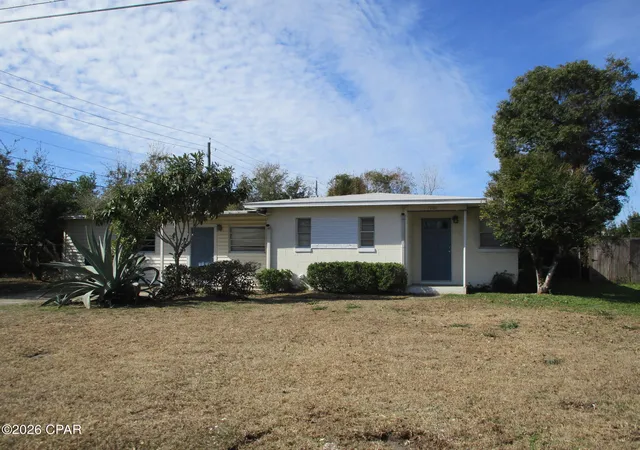 Photo 1 of Sale Pending at 1901 Hickory Ave, Panama City, FL 32405 | MLS# 784340 | Listing updated on 2026-10-07