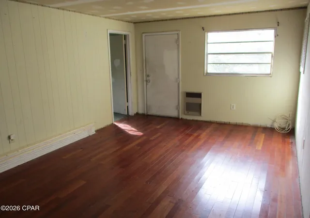 Photo 3 of Sale Pending at 1901 Hickory Ave, Panama City, FL 32405 | MLS# 784340 | Listing updated on 2026-10-07