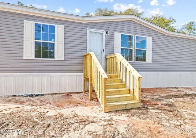 Photo 2 of Manufactured home for sale at 4326 Moss Hl Rd, Chipley, FL 32428 | MLS# 784482 | Listing updated on 2026-08-28