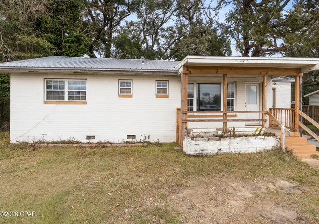 Photo 1 of Single family home for sale at 284 Airport Blvd, Pensacola, FL 32503 | MLS# 784828 | Listing updated on 2026-10-05