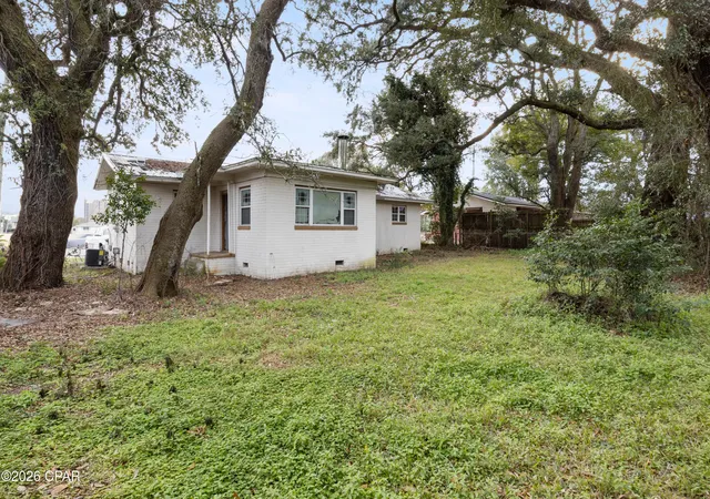Photo 24 of Single family home for sale at 284 Airport Blvd, Pensacola, FL 32503 | MLS# 784828 | Listing updated on 2026-10-05