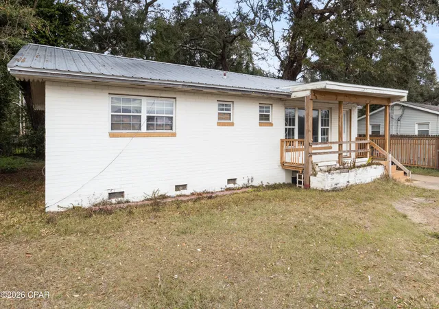 Photo 2 of Single family home for sale at 284 Airport Blvd, Pensacola, FL 32503 | MLS# 784828 | Listing updated on 2026-10-05