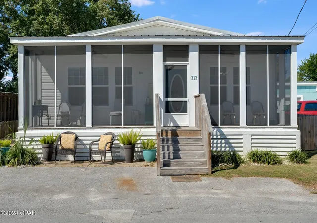 Photo 4 of Single family home for sale at 313 Laureno Pl, Panama City Beach, FL 32413 | MLS# 784980 | Listing updated on 2026-07-31