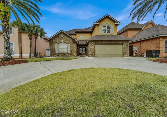 Photo 2 of Single family home for sale at 2913 Country Clb Dr, Lynn Haven, FL 32444 | MLS# 785033 | Listing updated on 2026-08-31