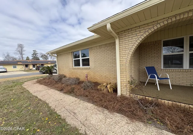 Photo 3 of Single family home for sale at 4034 Napoli Rd, Panama City, FL 32405 | MLS# 785595 | Listing updated on 2026-08-18