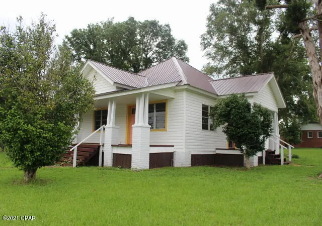 Photo 3 of Single family home for sale at 2497 3rd Avenue, Alford, FL 32420 | MLS# 785651 | Listing updated on 2026-09-24