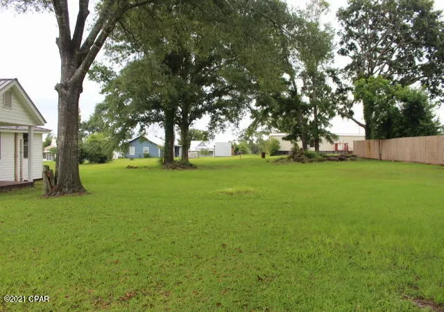 Photo 4 of Single family home for sale at 2497 3rd Avenue, Alford, FL 32420 | MLS# 785651 | Listing updated on 2026-09-24