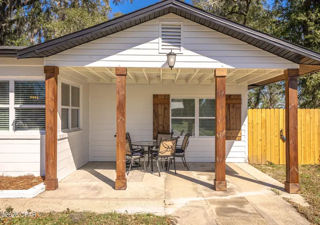 Photo 2 of Sale Pending at 4927 Hensey Rd, Panama City, FL 32404 | MLS# 785790 | Listing updated on 2026-09-12