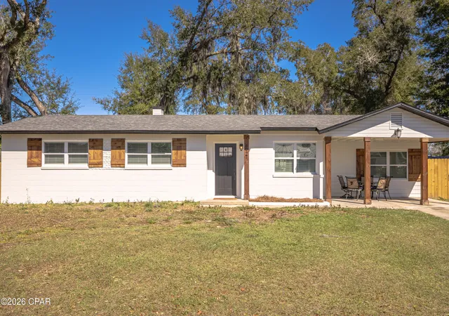 Photo 3 of Sale Pending at 4927 Hensey Rd, Panama City, FL 32404 | MLS# 785790 | Listing updated on 2026-09-12