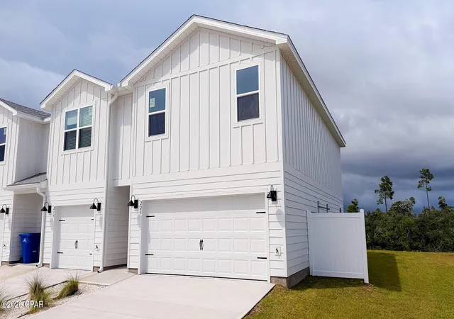Photo 2 of Townhouse for sale at 223 Salt Crk Ln, Port Saint Joe, FL 32456 | MLS# 785800 | Listing updated on 2026-08-28
