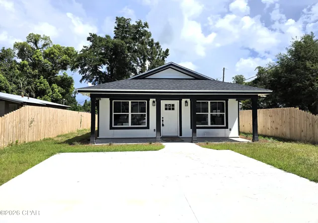 Photo 1 of Single family home for sale at 815 E 12th Court, Panama City, FL 32401 | MLS# 786282 | Listing updated on 2026-08-30