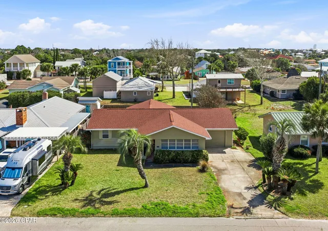 Photo 4 of Sale Pending at 126 Buena Vista Ave, Panama City Beach, FL 32413 | MLS# 786446 | Listing updated on 2026-09-04