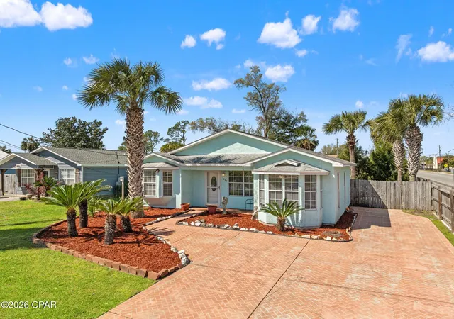 Photo 2 of Single family home for sale at 1849 Lake Ave, Panama City, FL 32405 | MLS# 786652 | Listing updated on 2026-08-29