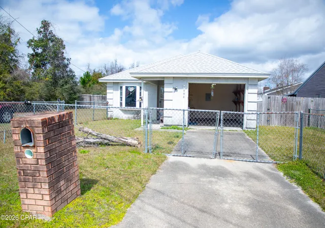 Photo 2 of Single family home for sale at 7006 E Fox Ct, Panama City, FL 32404 | MLS# 786759 | Listing updated on 2026-08-29