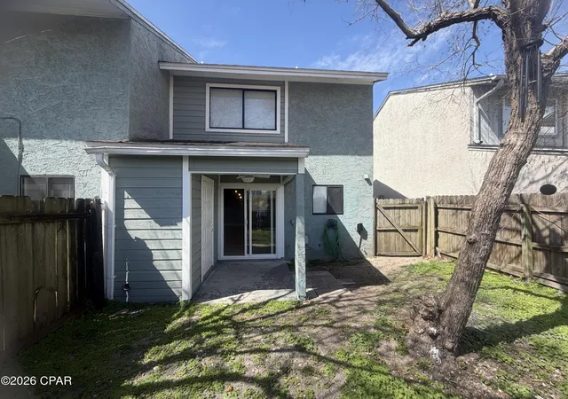 Photo 4 of Townhouse for sale at 3914 Venetian Cir, Panama City, FL 32405 | MLS# 787284 | Listing updated on 2026-09-08