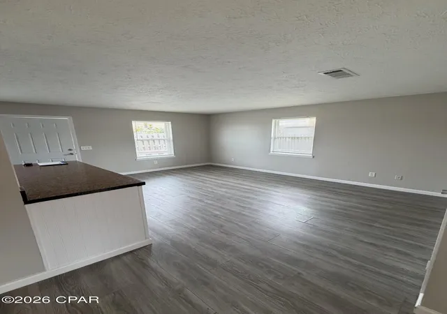 Listing Photo 5 - Condo for sale in building located at 6218 Hilltop Ave, Panama City, FL 32408 - Unit #A,B,C