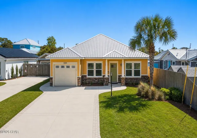 Photo 2 of Single family home for sale at 22611 Hilltop Ave, Panama City Beach, FL 32413 | MLS# 787740 | Listing updated on 2026-07-31