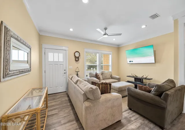 Photo 4 of Single family home for sale at 22611 Hilltop Ave, Panama City Beach, FL 32413 | MLS# 787740 | Listing updated on 2026-07-31