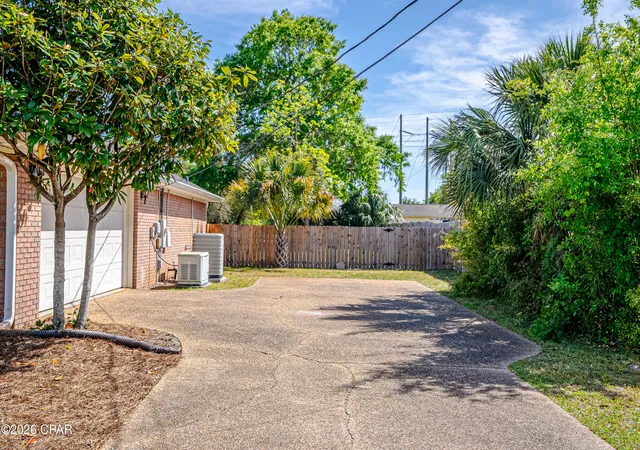 Photo 3 of Single family home for sale at 1607 Wildridge Rd, Lynn Haven, FL 32444 | MLS# 787836 | Listing updated on 2026-10-06